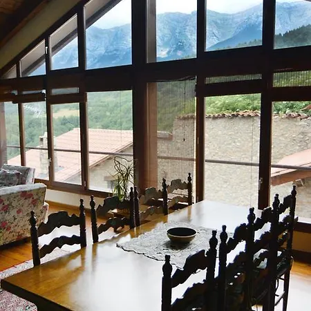 Al Pirineu בקתה